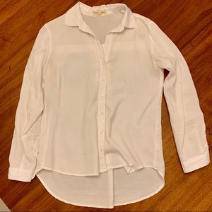 Cloth and Stone White Button Down shirt.